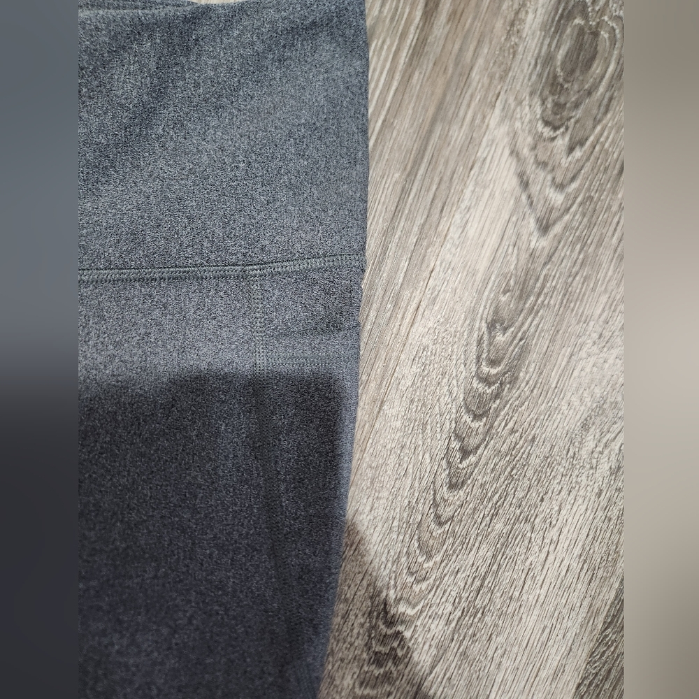 Old Navy Charcoal Leggings - Picture 2 of 4